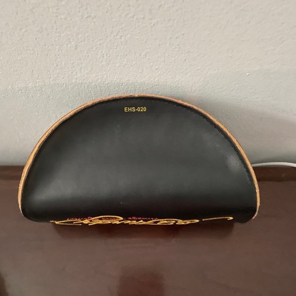 Ed Hardy Black VINTAGE Women's Sunglasses! - Picture 12 of 16